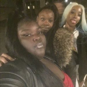 Meet your Posher, Deidra